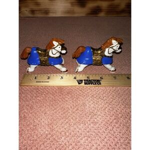 2 Fisher-Price Great‎ Adventures White Blue Medieval Horses